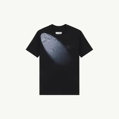 Mm6 Maison Margiela Mm6 By Maison Margiela Gradient Effect Black T-shirt With Subtle Graphic Print In Blue