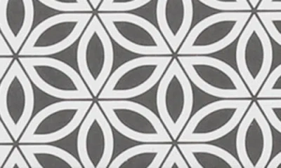 Lawrence Frames Flower Design Silver Picture Frame In Silver