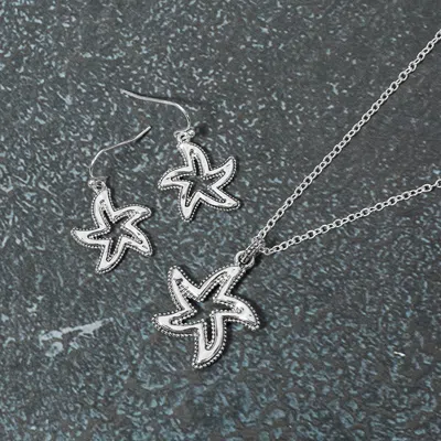 Fashnzfab Antique Metal Starfish Pendant Necklace In Metallic