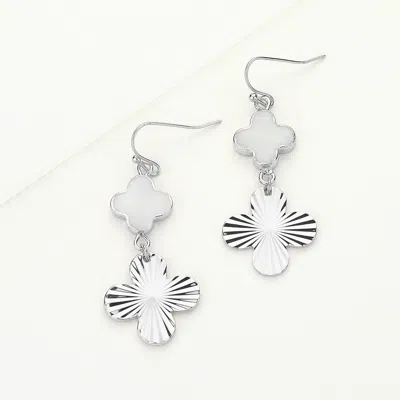 Fashnzfab Quatrefoil Link Dropdown Dangle Earrings - Silver In Silver