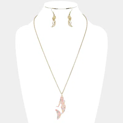 Fashnzfab Patterned Mermaid Pendant Necklace In Gold