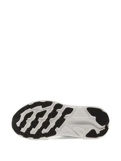 Hoka Clifton 9 Gtx Shoe In Blue