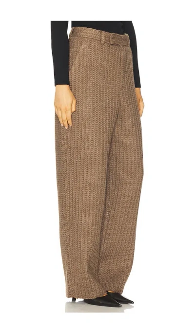 Giuseppe Di Morabito É•¿è£¤ Â€“ Æ£•è‰². Å°ºç � 42 (also Â€“ 36, 38, 40, 44). In Brown