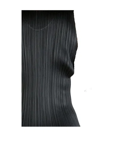 Issey Miyake Ribbed Top In Black
