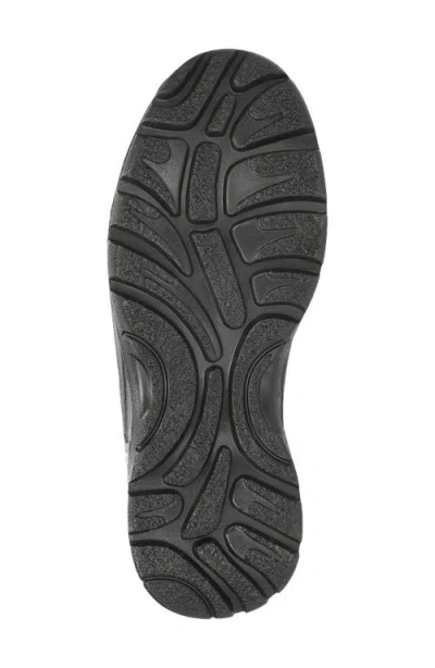 Bella Vita Women's Waterproof Round Toe Boots In White