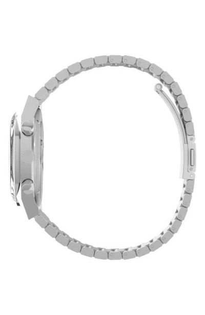 Timex Q Falcon Eye Chronograph 40mm In Brown