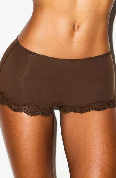 Skims Fits Everybody Lace In Brown