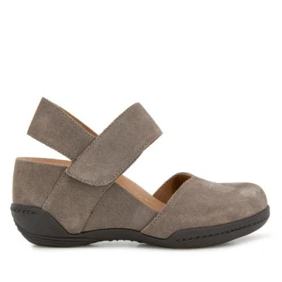 Jambu Nia Casual Shoe In Brown