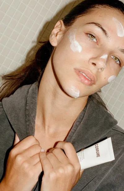 Comune White Daily Skincare Trio In Transparent