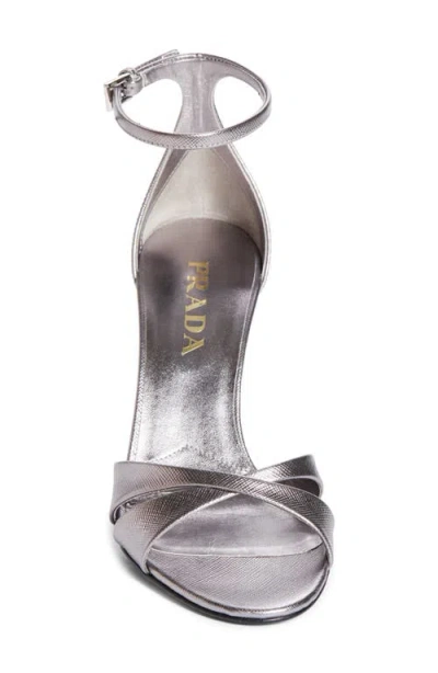 Prada 95mm Vernice Saffiano Metallic Leather Ankle-strap Sandals In Gray