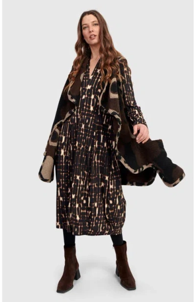 Alembika Piped Cozy Draped Vest In Pink