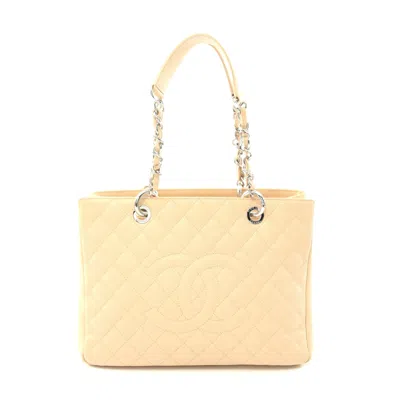 Pre-owned Chanel Matelasse Gst Tote Bag Leather In Sand