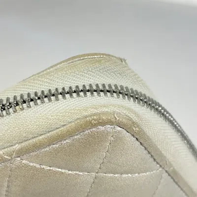 Pre-owned Chanel Silver Leather Long Wallet (bi-fold) ()