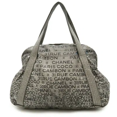 Pre-owned Chanel Silver Nylon Shoulder Bag Tote Bag ()