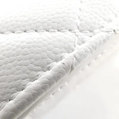 Pre-owned Chanel White Grained Calfskin Coin Purse/coin Case ()