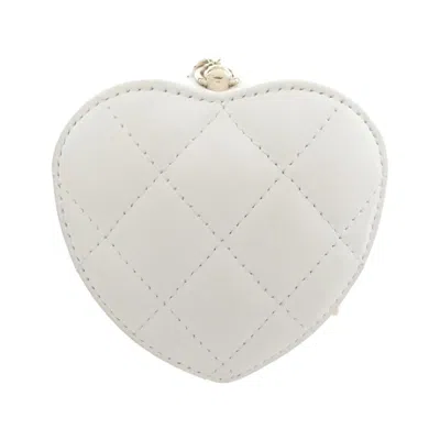 Pre-owned Chanel White Leather Coin Purse/coin Case ()