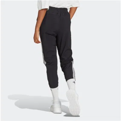 Adidas Originals (wmns) Adidas Essentials 3-stripes Woven 7/8 Pants Asia Sizing 'black'