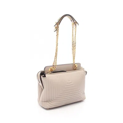Pre-owned Fendi Beige Leather Shoulder Bag () In Sand