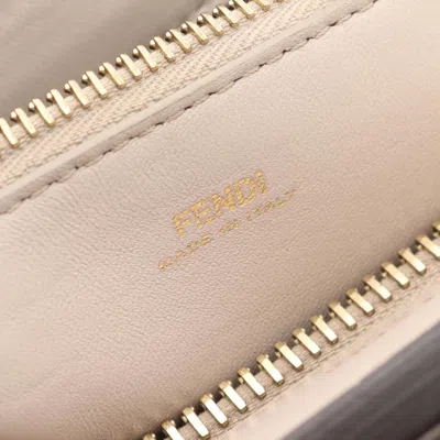 Pre-owned Fendi Beige Leather Shoulder Bag () In Sand