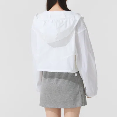 Adidas Originals (wmns) Nike Sportswear Windrunner Asia Sizing 'white'