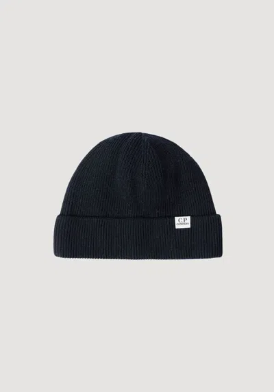 C.p. Company Re-wool Short Beanie In Black