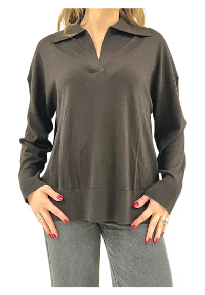 Meimeij Women's Knit  With Classic Neck In Brown