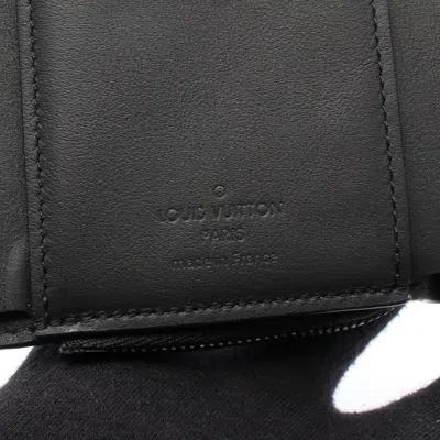 Pre-owned Louis Vuitton Black Leather Wallet (tri-fold) ()