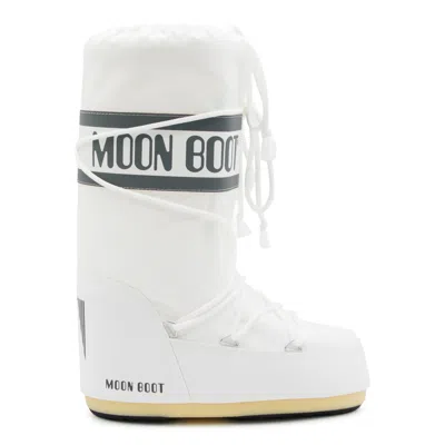 Moon Boot Boots Light And Natural In Red