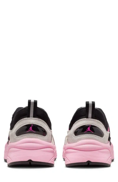 Jordan Trunner O/s Sneaker In Multi