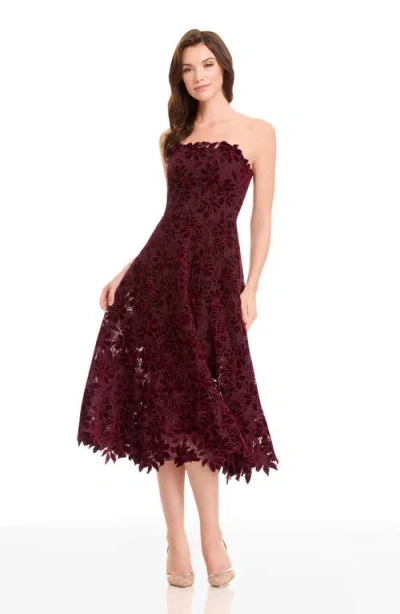 Dress The Population Kailyn Velvet Floral Lace Strapless Cocktail Dress In Burgundy