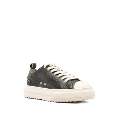 Dsquared2 Round-toe Low-top Sneakers In Black