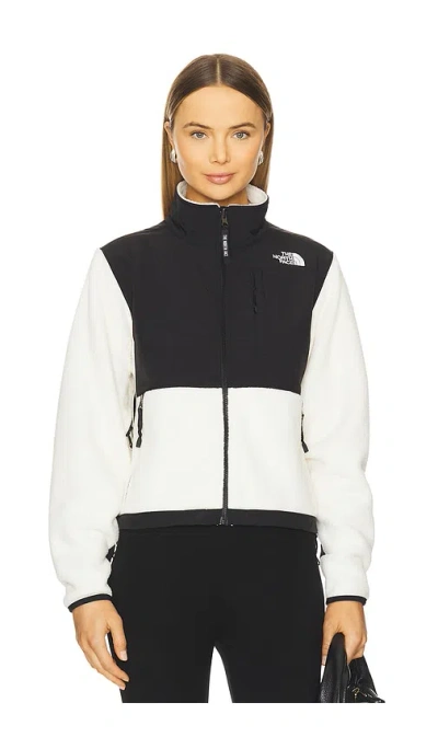 The North Face Retro Denali Jacket In White