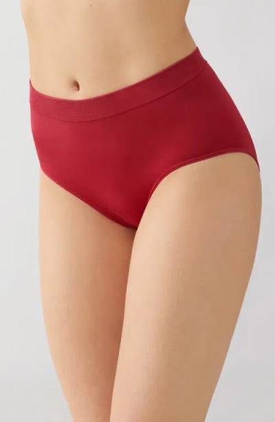 Wacoal B. Smooth Seamless Briefs In Red