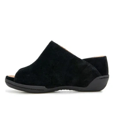 Jambu Nelly In Black