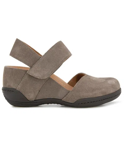 Jambu Nia Casual Shoe In Brown