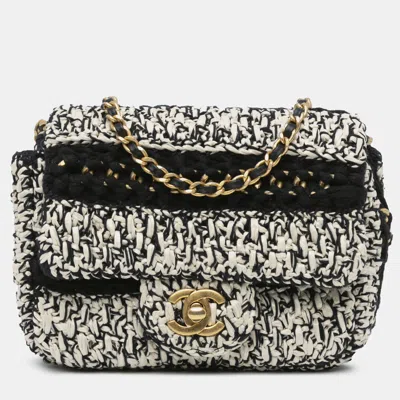 Pre-owned Chanel Cream Raffia Braided With Love Flap In White