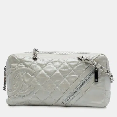 Pre-owned Chanel White Quilted Aged Calfskin Cotton Club Bowler Bag