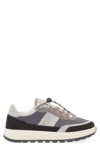 Collegium Pillar Trail Sneaker In Gray