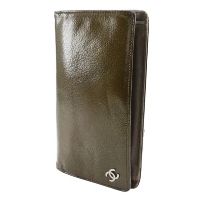 Pre-owned Chanel Bronze Patent Leather Coin Purse/coin Case () In Brown