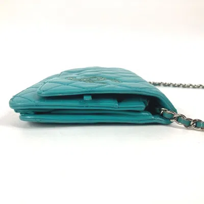 Pre-owned Chanel Green Leather Chain/shoulder Wallet ()