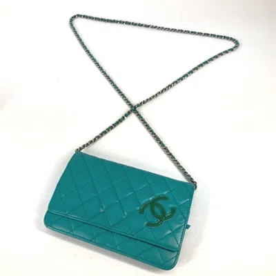 Pre-owned Chanel Green Leather Chain/shoulder Wallet ()