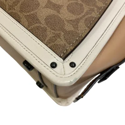 Pre-owned Coach Signature Beige Leather Handbag Shoulder Bag () In Sand