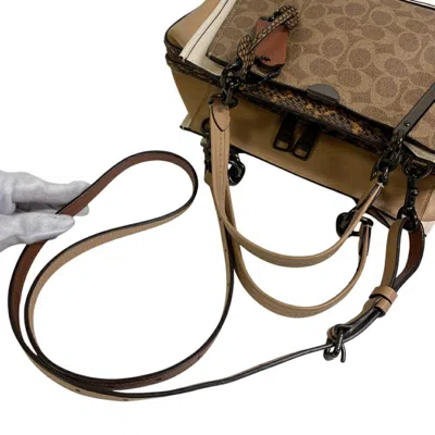 Pre-owned Coach Signature Beige Leather Handbag Shoulder Bag () In Sand