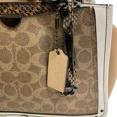 Pre-owned Coach Signature Beige Leather Handbag Shoulder Bag () In Sand