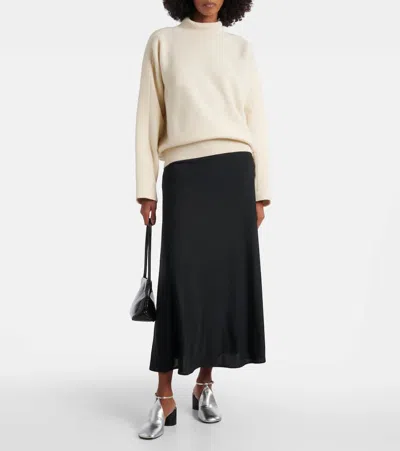 Jil Sander Metallic Leather Pumps In Silver