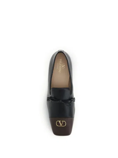 Valentino Babouchoes V-logo Tassel Loafers In Black