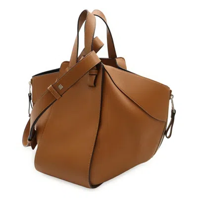 Pre-owned Loewe Brown Leather Handbag Shoulder Bag ()