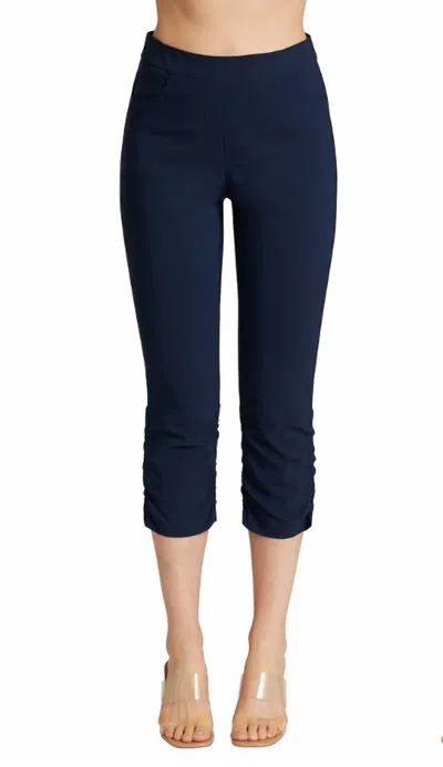 Carre Noir 6000 Capri Pants In Navy In Blue