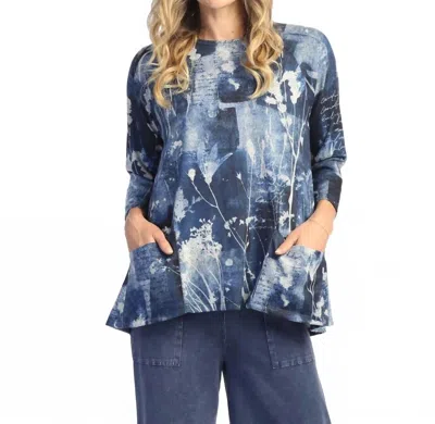 Jess & Jane Mariposa French Brush Patch Pocket Top In Blue In Blue