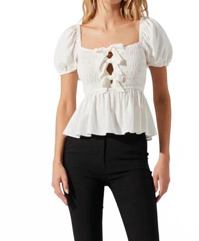 Astr Darlene Puff Sleeve Top In White In White